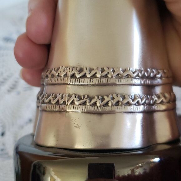 Vtg 1984-85 Avon's Very Best Award for Sales Volume Pewter Mrs PFE Albee Statue - Picture 7 of 8